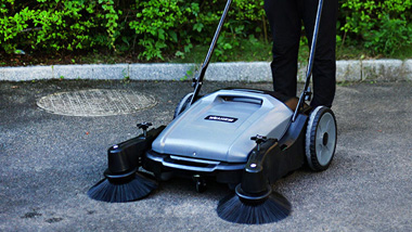 威洁师WJS-SD1手推式扫地车可以解决清扫地面面积过大的问题